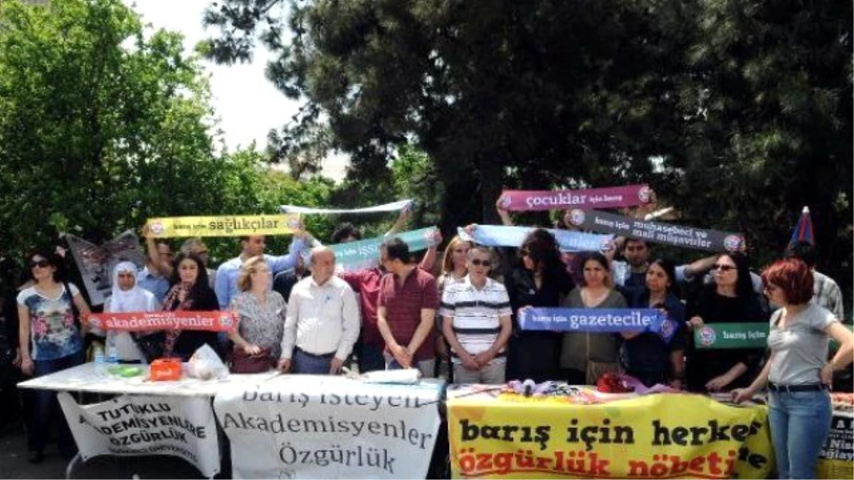 Özgürlük Nöbeti\'ne, Gezi Olayları Sırasında Ölenlerin Ailelerinden Destek
