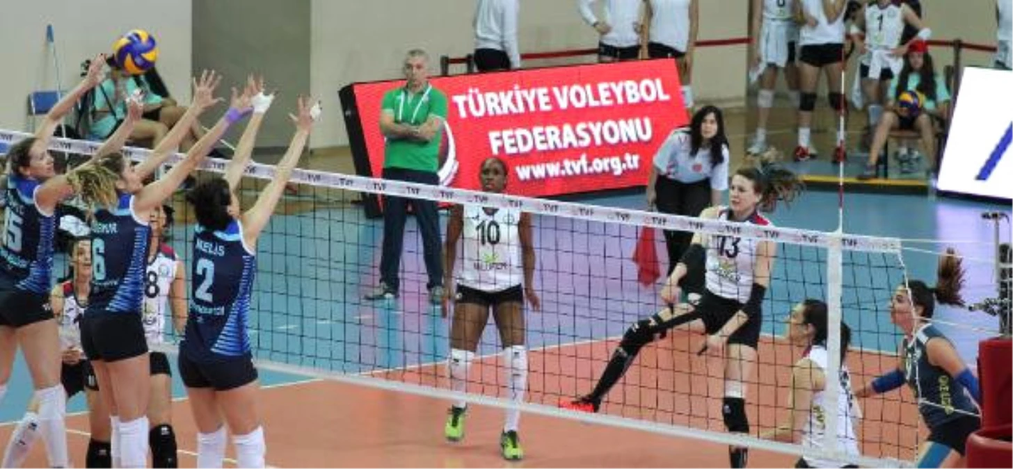 Sarıyer Belediyespor-Nulüfer Belediyespor: 3-1 (Kadınlar Voleybol 1.lig Klasman Grubu)
