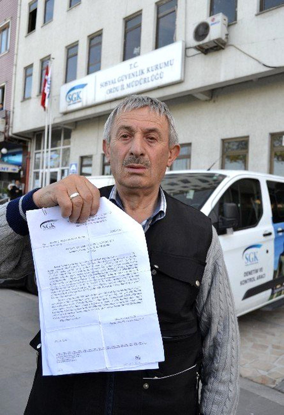 SGK, 19 Yıldır Ödediği Maaşı Kesti, Üstüne Geri İstedi