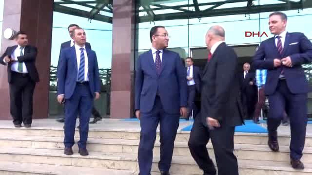 Trabzon Adalet Sarayı\'nı Ziyaret Etti