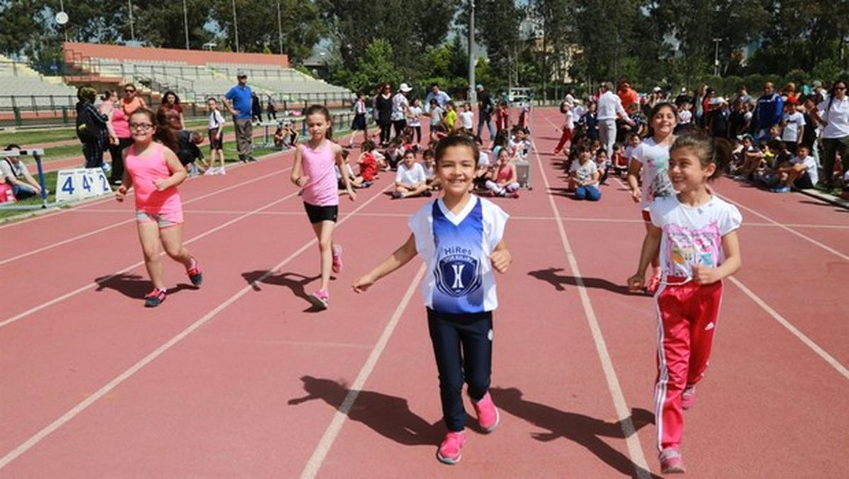 2 Bin 600 Minik Yürek Atletizm İçin Çarptı
