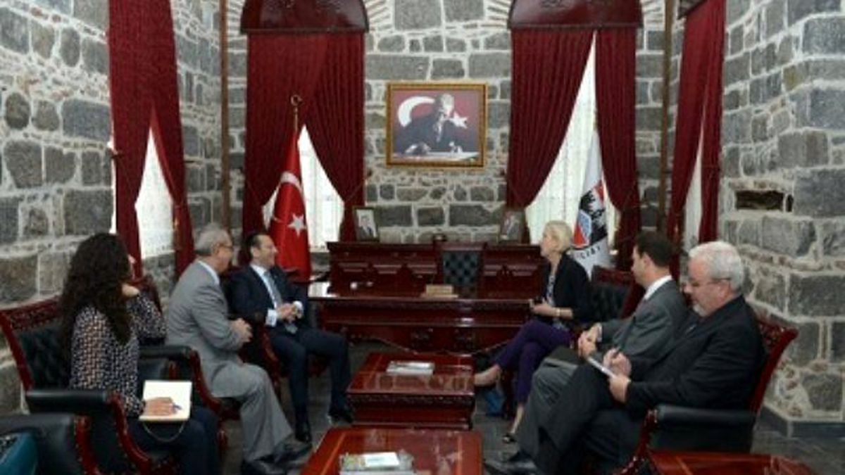 ABD Heyetinden Vali Aksoy\'a Ziyaret