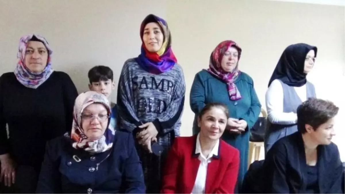 Ak Partili Yönetici Eşleri Kahvaltıda Bir Araya Geldi