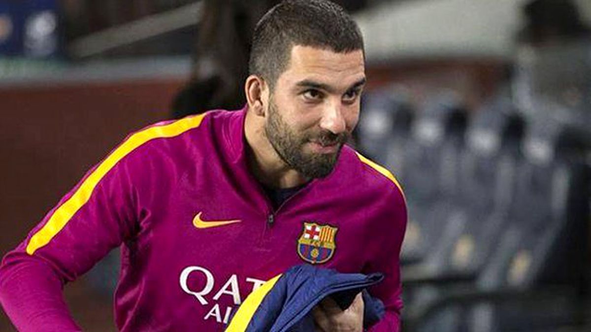 Arda Turan, Azerbaycan'a Sosyal Medyadan Destek İstedi