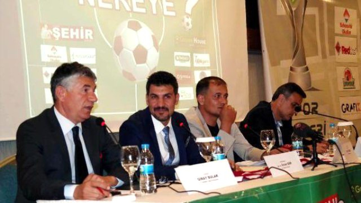 Bulak: Ülke Sporunu Akademisyenler Yönetmeli