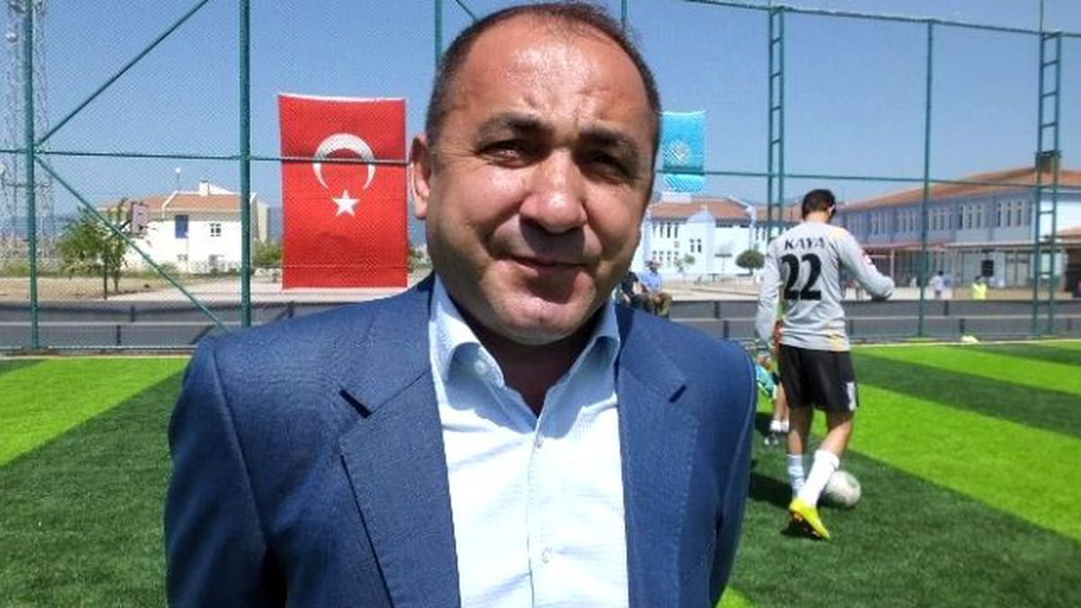 Burhaniye\'de Sarıbaş Sevilen Öğretmen Oldu