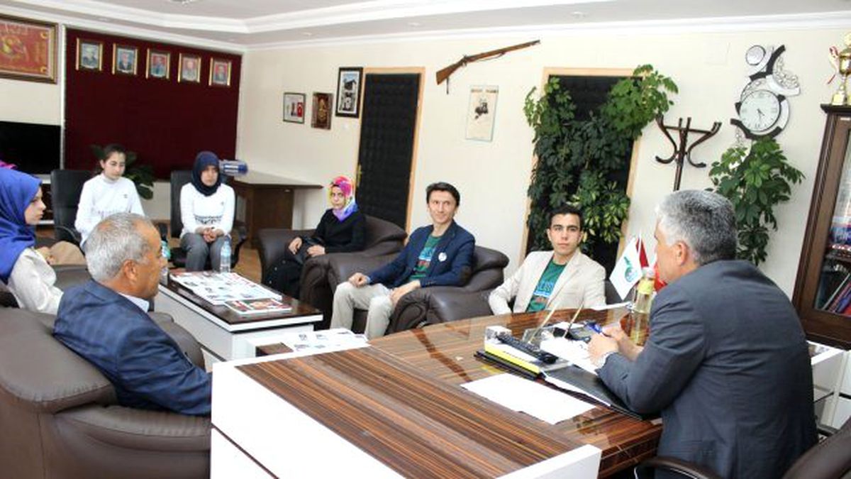 Din Kültürü Öğretmenlerinden Başkan Gün\'e Ziyaret.