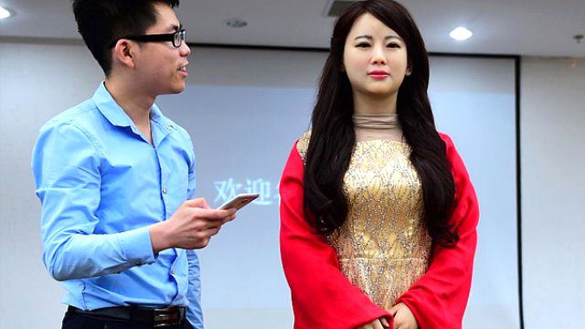 Dünyanın 'En Canlı' Robotu: Jia Jia