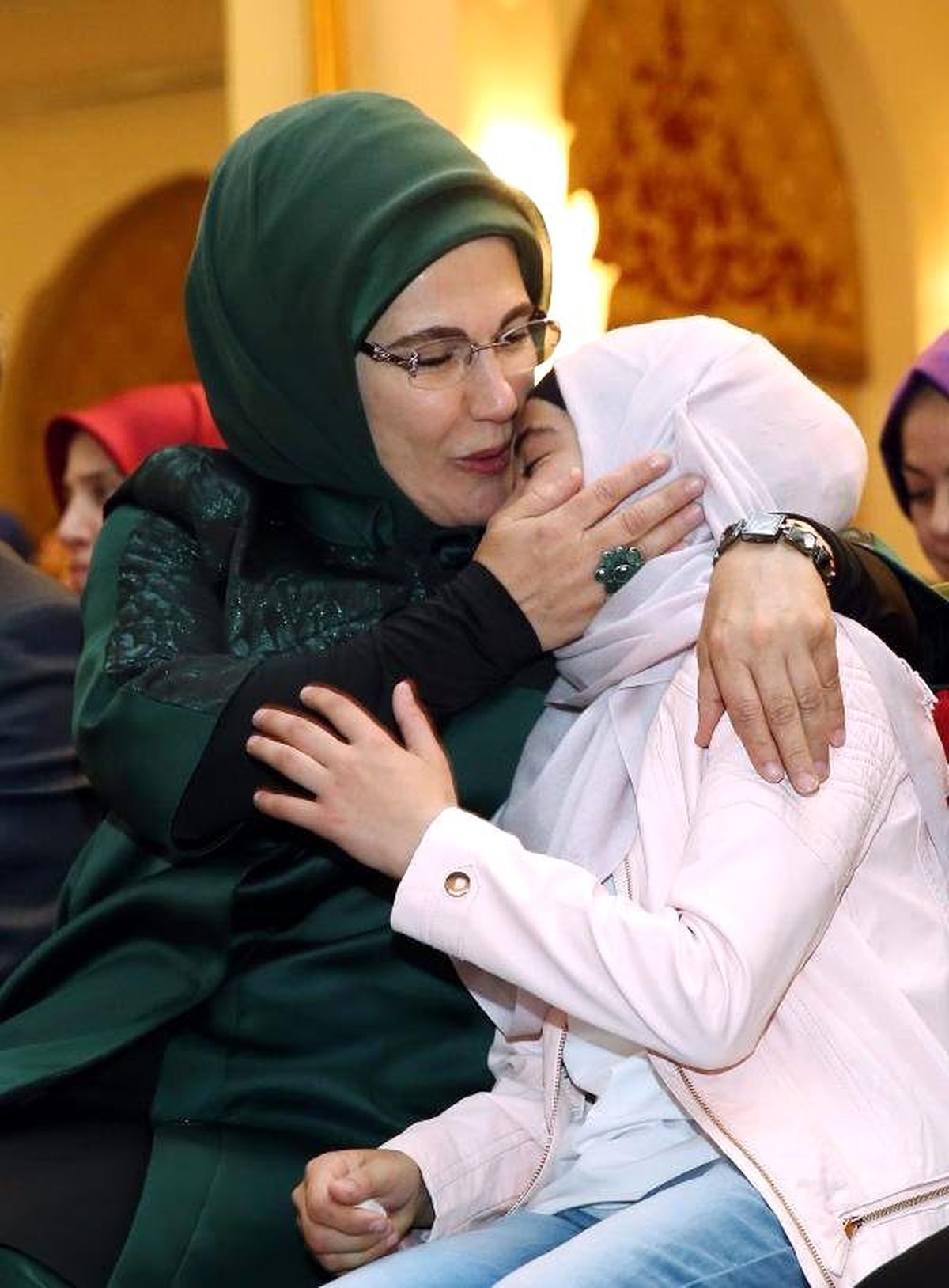 Emine Erdoğan, \'Özgürlüğe Kaçış\' Belgeselinin Gala Gösterimine Katıldı