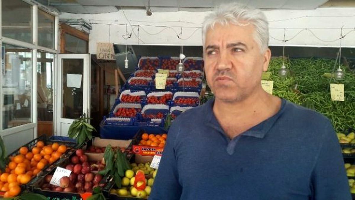 İşyerinde Yakaladığı Hırsızı Kendi Elleriyle Polise Teslim Etti