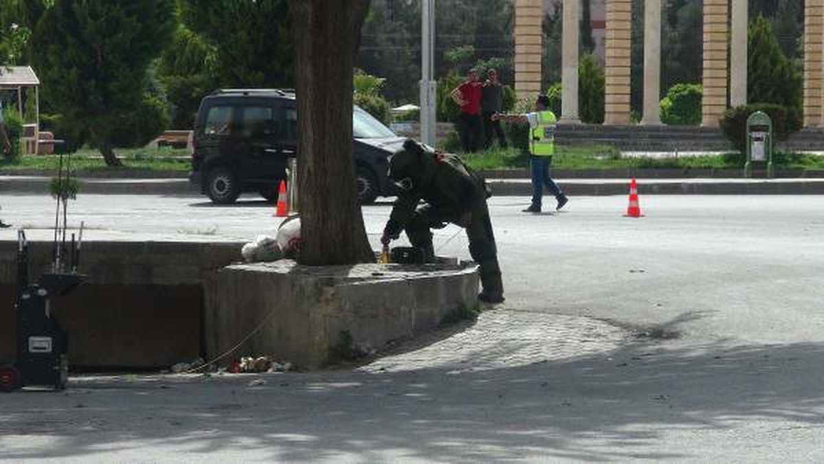 Kilis\'te Şüpheli Çanta Fünye ile Patlatıldı
