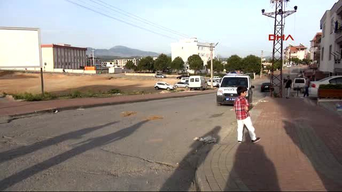 Manavgat\'ta Beton Mikserinin Çarptığı Çocuk Öldü