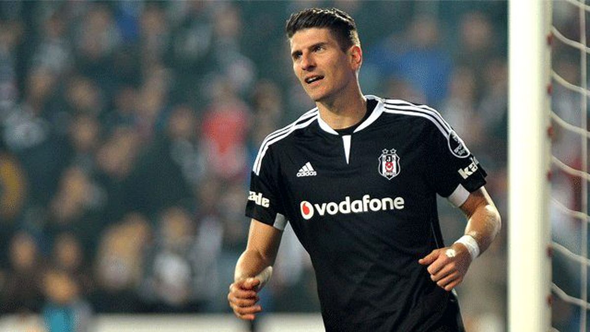 Mario Gomez: Ne Yazık ki Sezon Bitmeden Geleceğime Karar Vermek Zorundayım