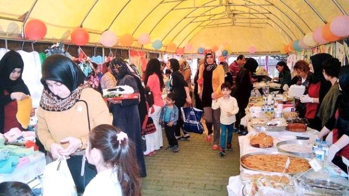 Mutsuz Çocuk Kalmasın Diye Kermes Düzenlendi