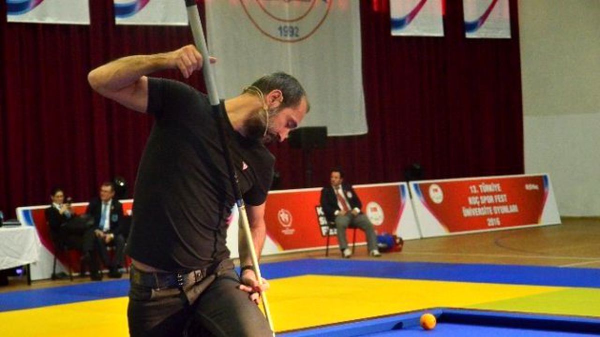 Semih Saygıner Beü\'de Şov Yaptı