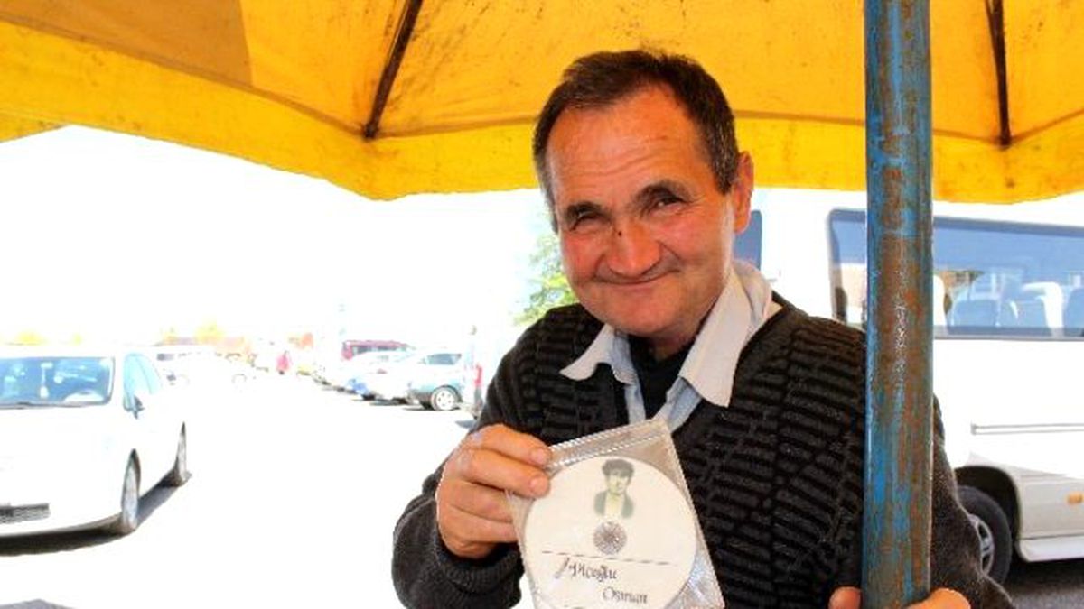 Teknolojiye İnat Kaset Satışına Devam Ediyor