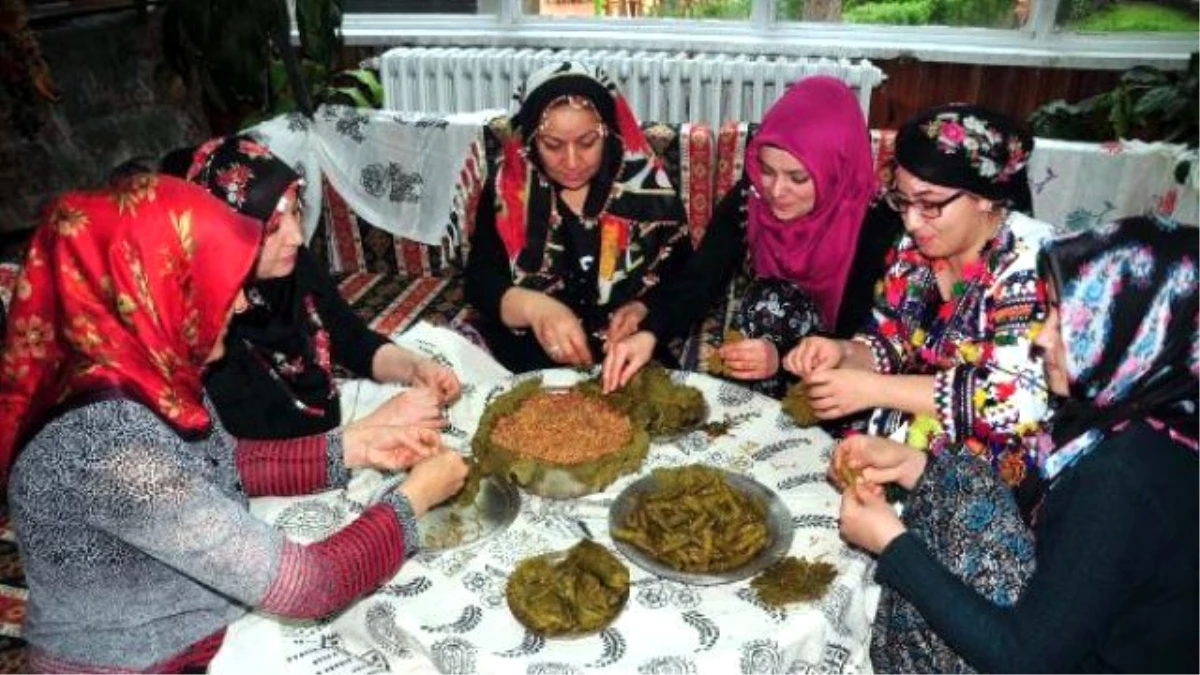 Tokat\'ta Kent Merkezi Nüfusu Kadar Dolma Sarılacak