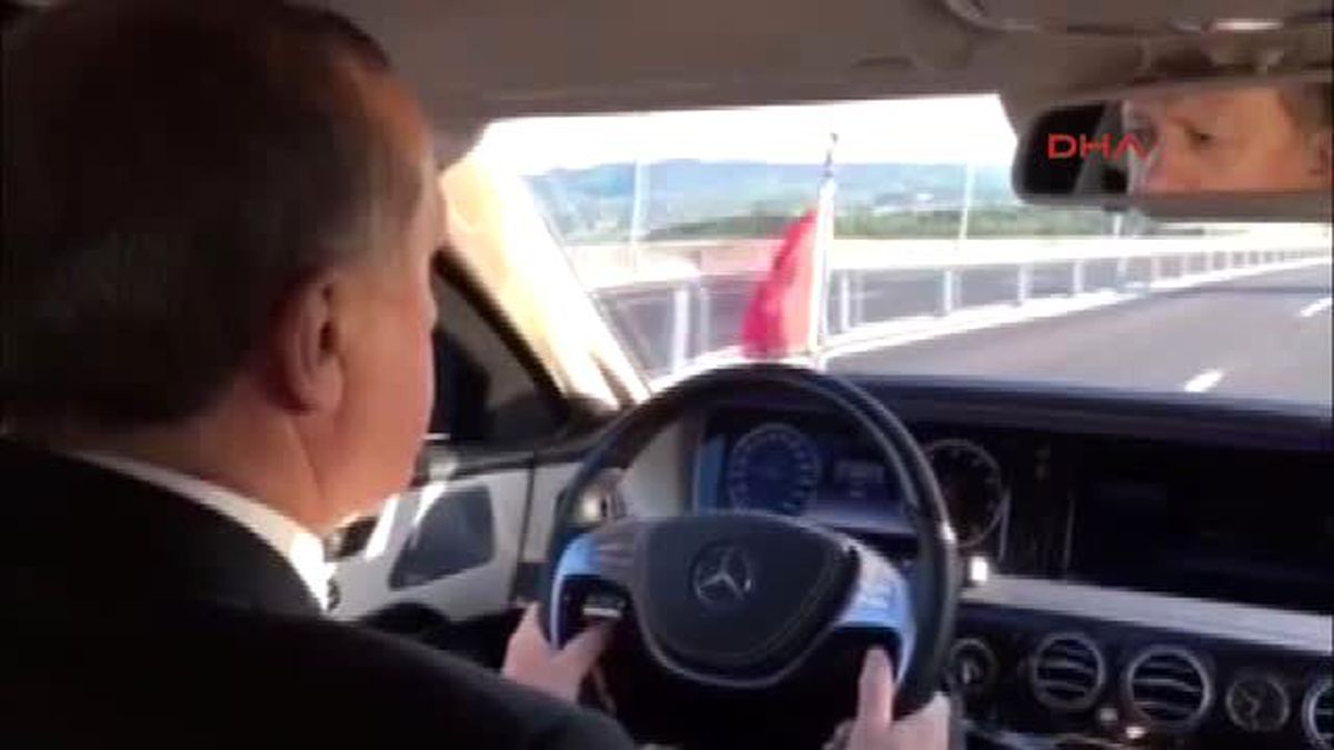 Yalova Cumhurbaşkanı Makam Aracını Kullandı