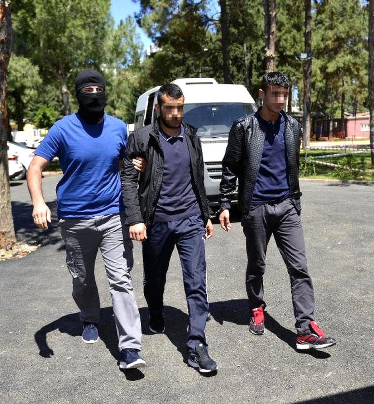 Adana\'da PKK Operasyonu: 13 Gözaltı