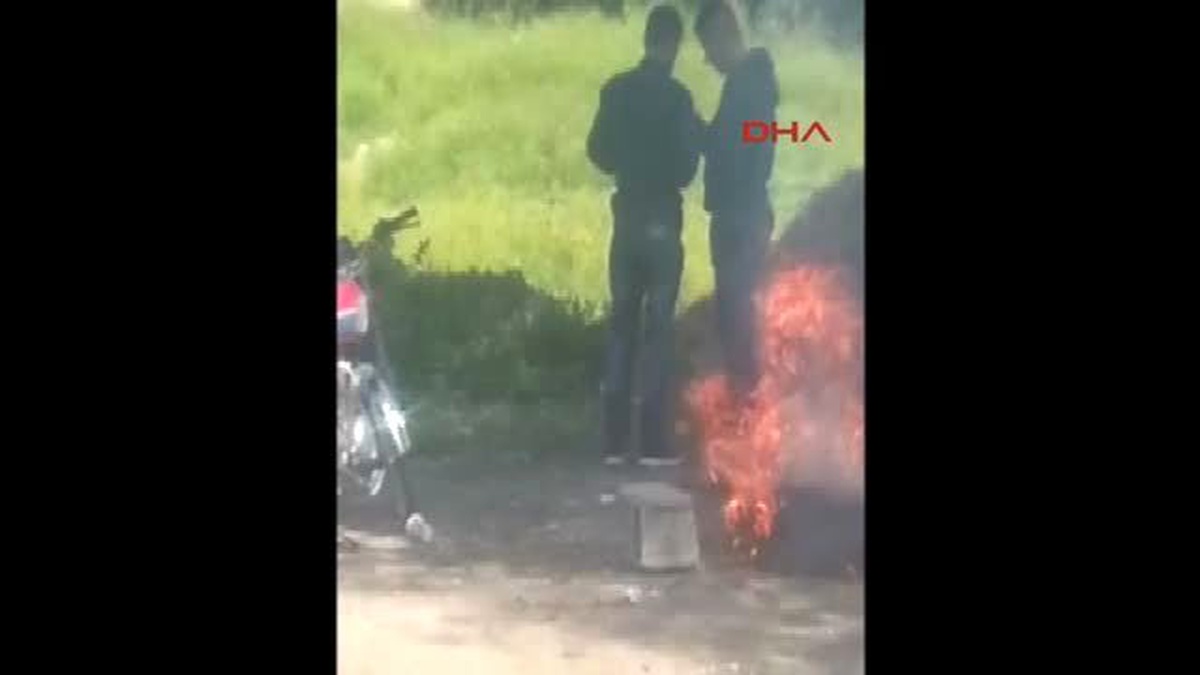 Adana - Parmak İzlerini Silmek İçin Çaldıkları Çantayı Yaktılar