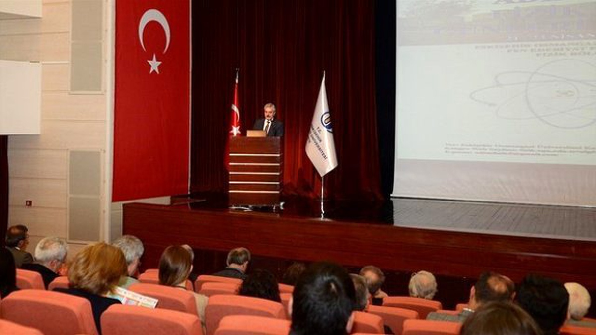 Adım Fizik Günleri\' Esogü\'de Başladı