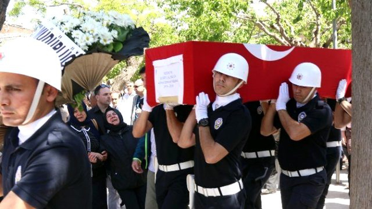 Akhisarlı Polis Son Yolculuğuna Uğurlandı
