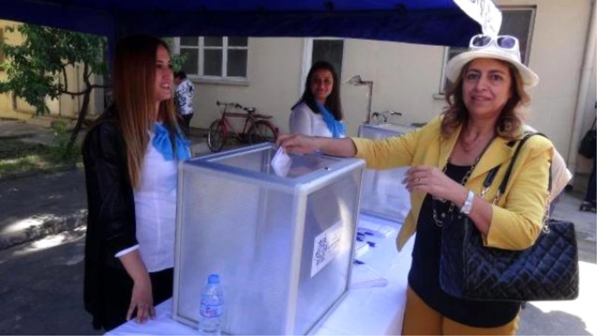 Aydınlılar Tekstil Fabrikası Alanı İçin Sandık Başında