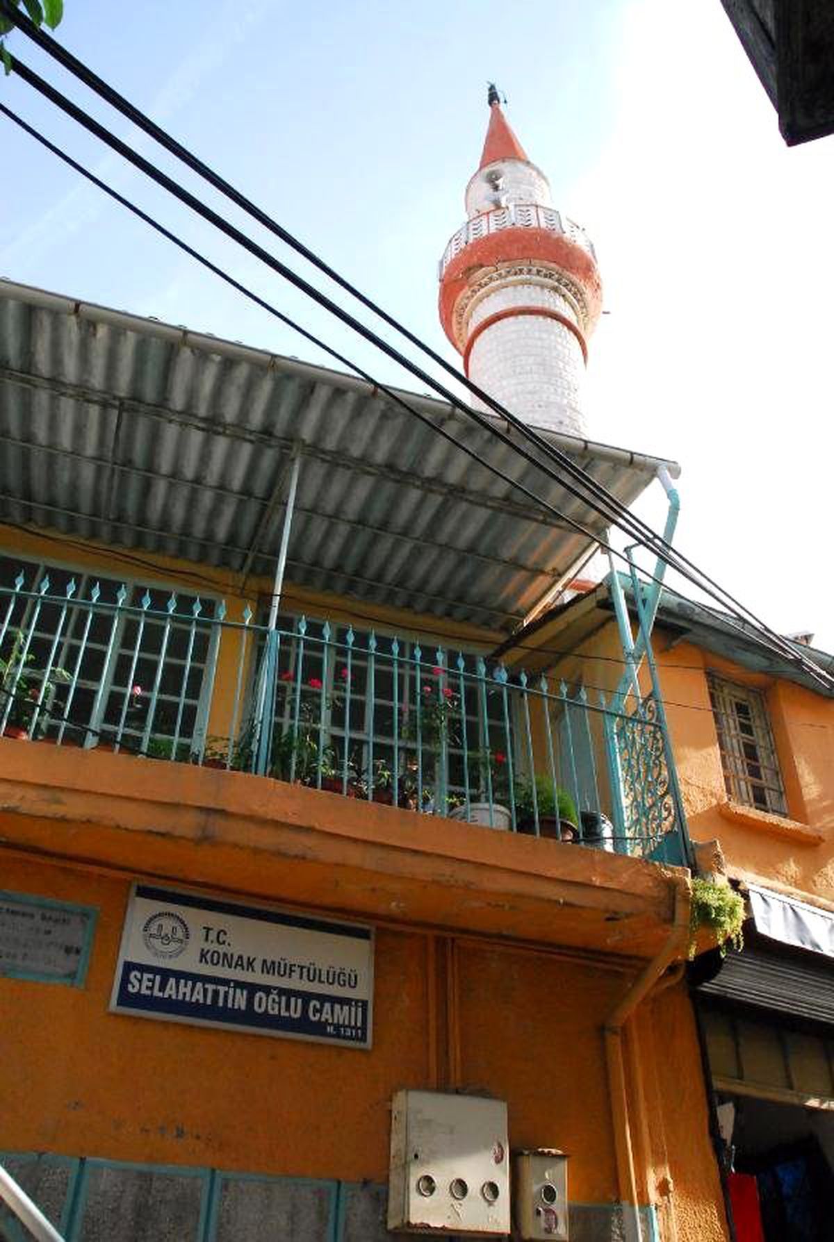 Camiden Sakal-ı Şerif'i Çaldılar