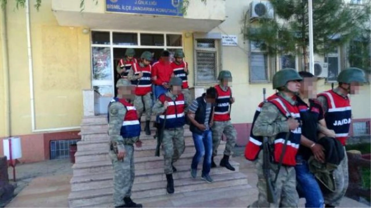Diyarbakır Bismil\'de PKK Operasyonu: 11 Gözaltı