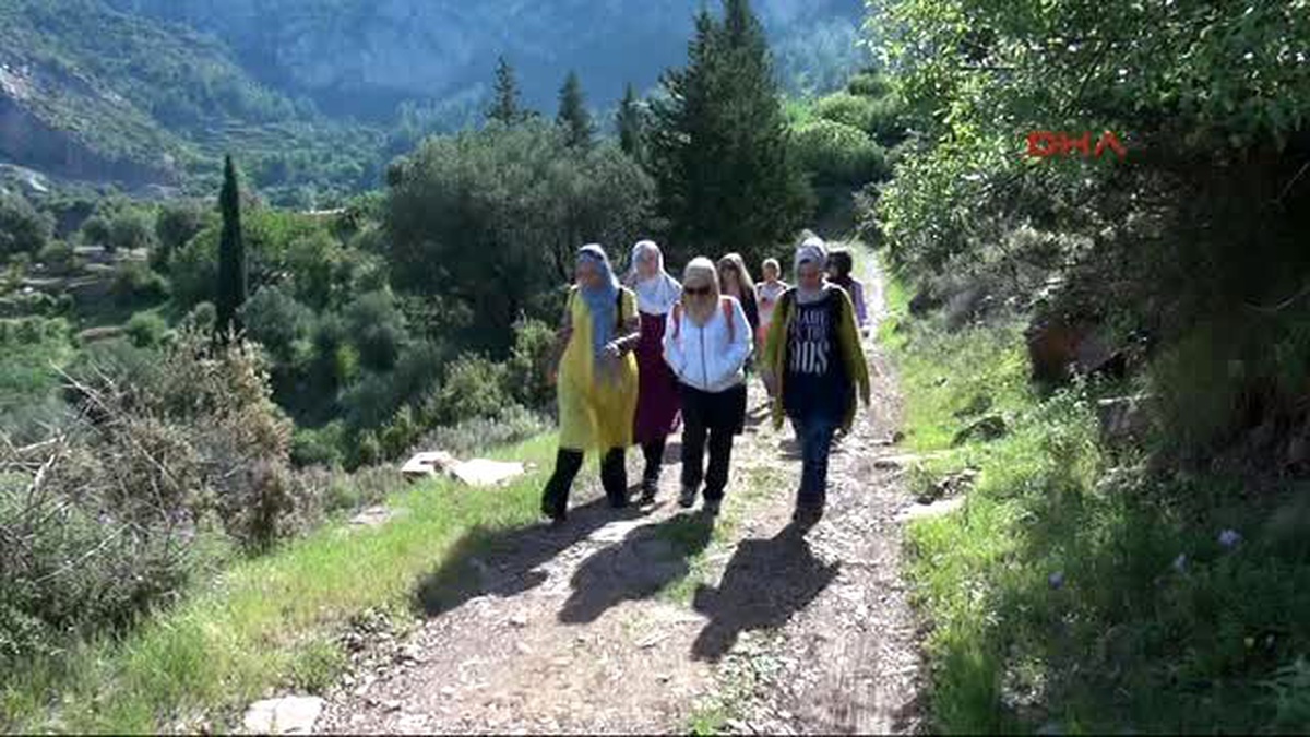 Fethiye Bu Yürüyüşlere Erkeklerin Katılması Yasak