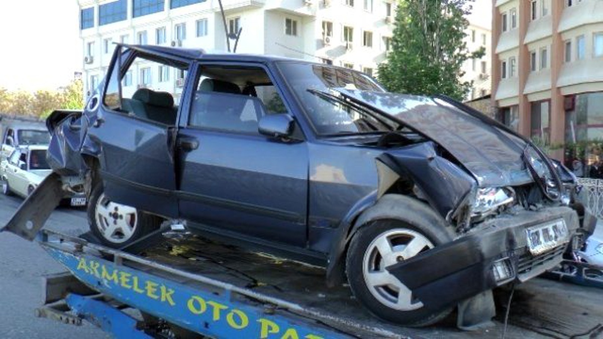 Gaziantep\'te 6 Araç Birbirine Girdi: 6 Yaralı