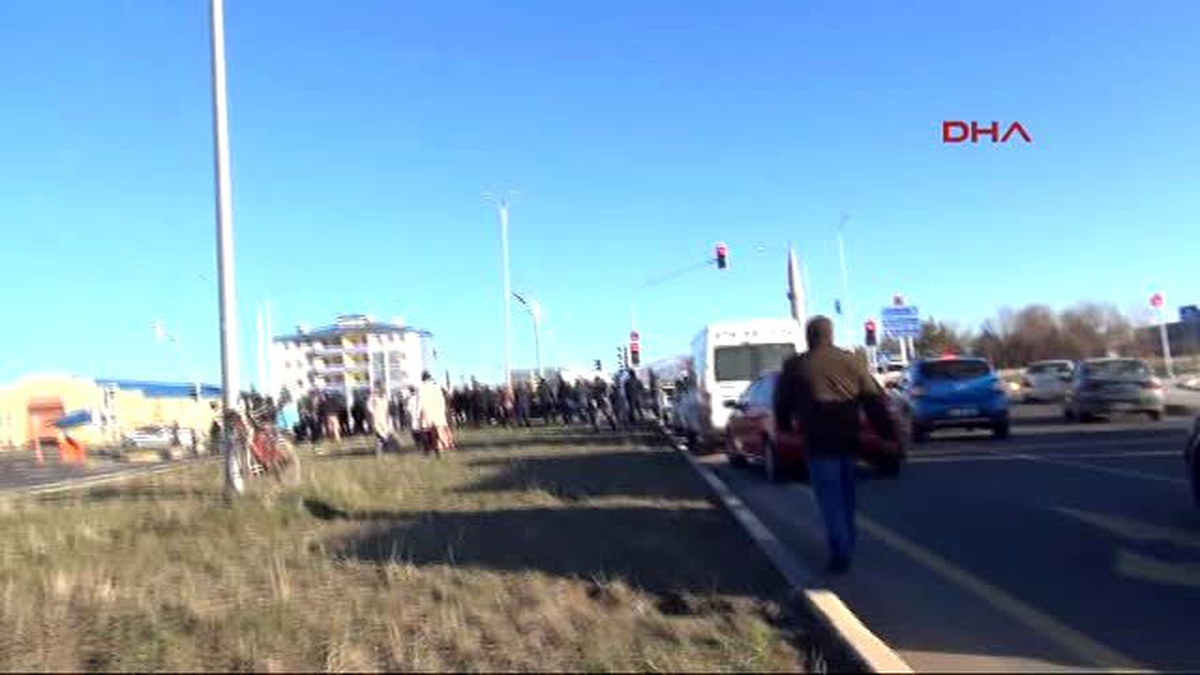 Kars Ambulans ile Otomobil Çarpıştı, 2 Sağlık Görevlisi Öldü