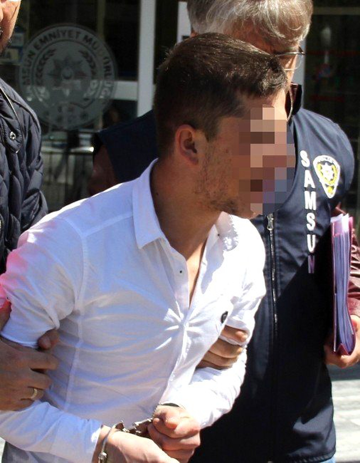 Kavgayı Ayıranı Bıçaklayan Genç Tutuklandı