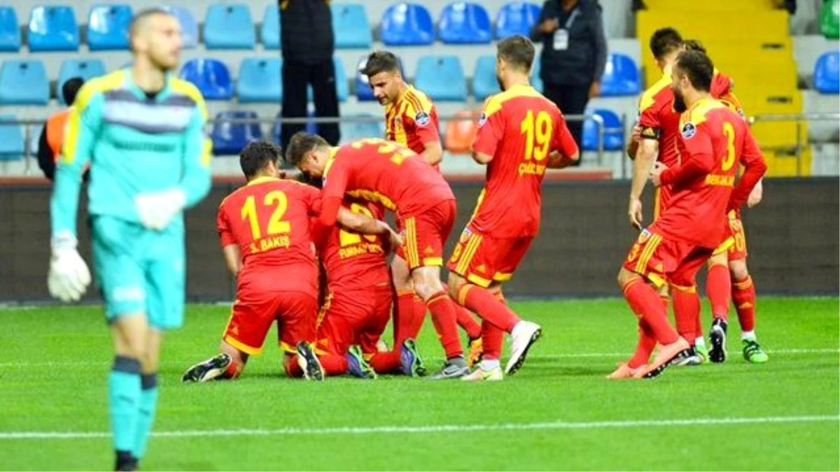 Kayserispor, Sahasında Bursaspor\'u 2-1 Mağlup Etti