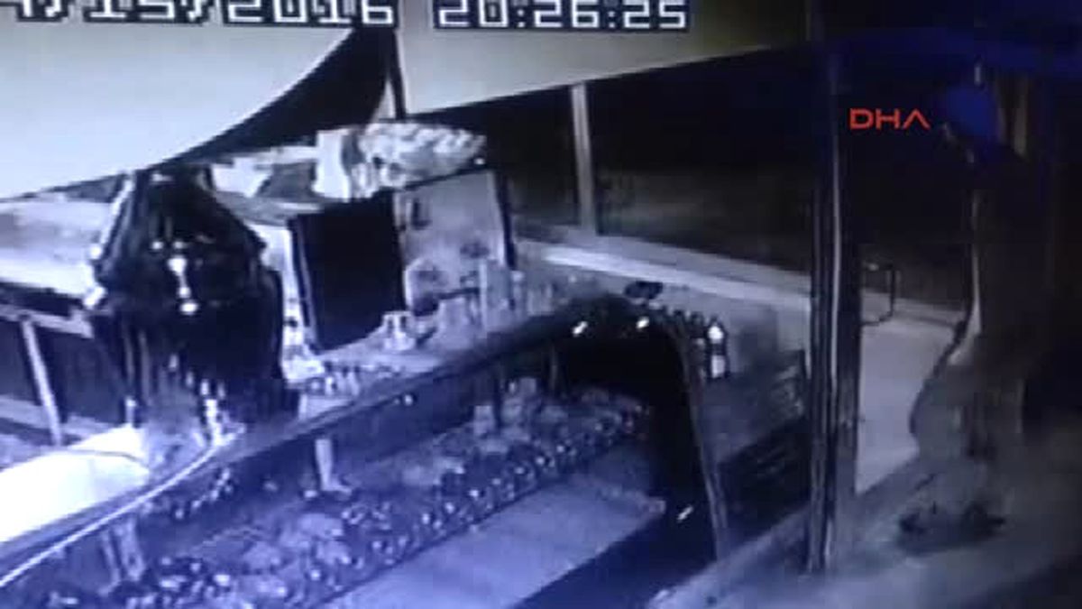 Konya-İşyerinin Kapısını Önce Isıtıp Daha Sonra Levye ile Açtı
