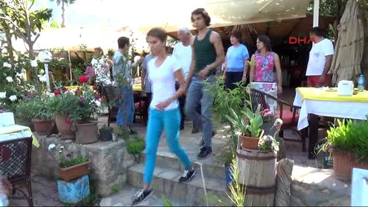 Kumluca\'da Yerleşik İngilizler Eylem Yaptı