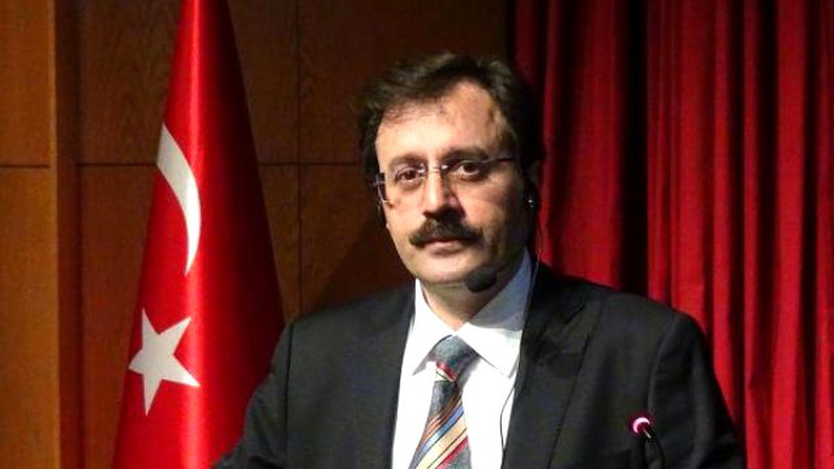 Profesörün \'Başkanlık\' Konferansına 40 Kişi Geldi