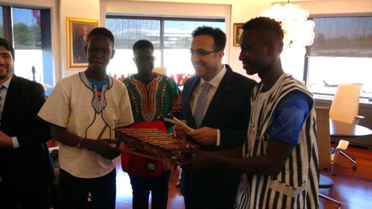 THY Yönetim Kurulu Başkanı Aycı, Burkina Faso\'lu Çocukları Ağırladı
