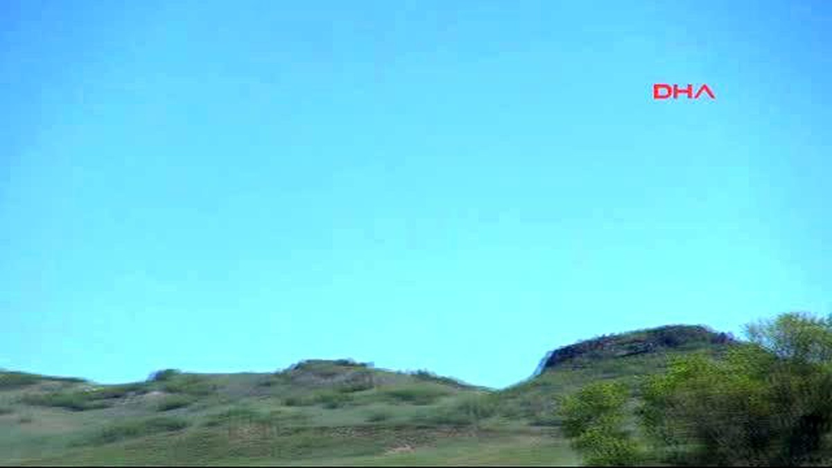 Tunceli\'de Askeri Aracın Geçişi Sırasında Patlama : 3 Asker Şehit Oldu