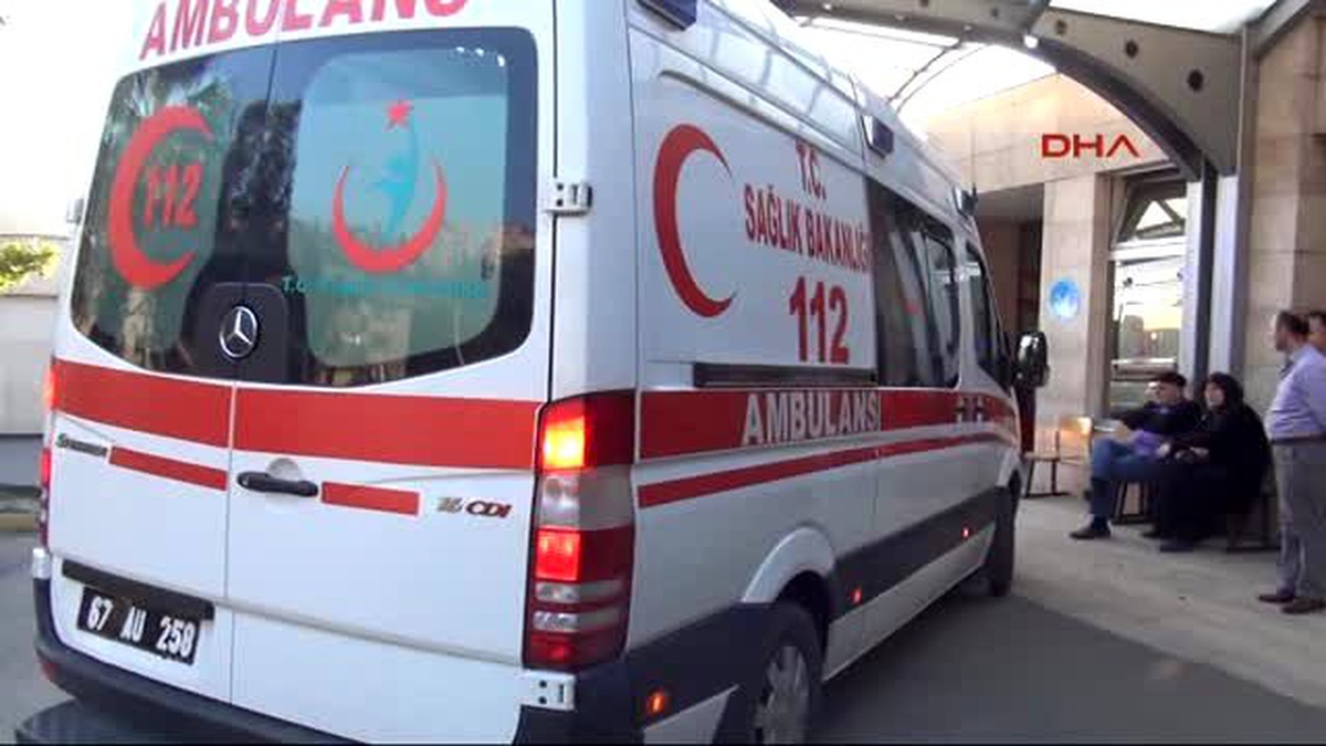 Zonguldak Eşiyle Tartışınca Kendini Bıçakladı