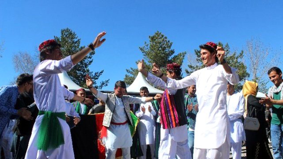 49 Ülkeden 2 Bin Öğrenci Erzurum\'da Kardeşliği Yaşadı