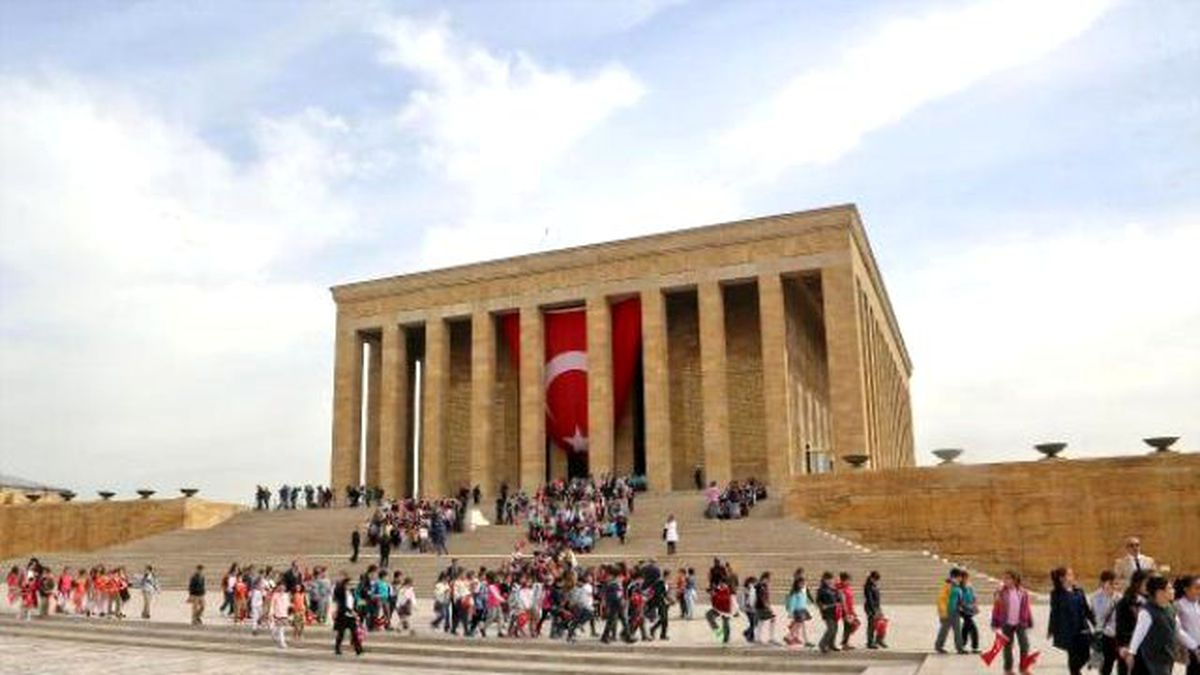 Atatürk\'e Koştular
