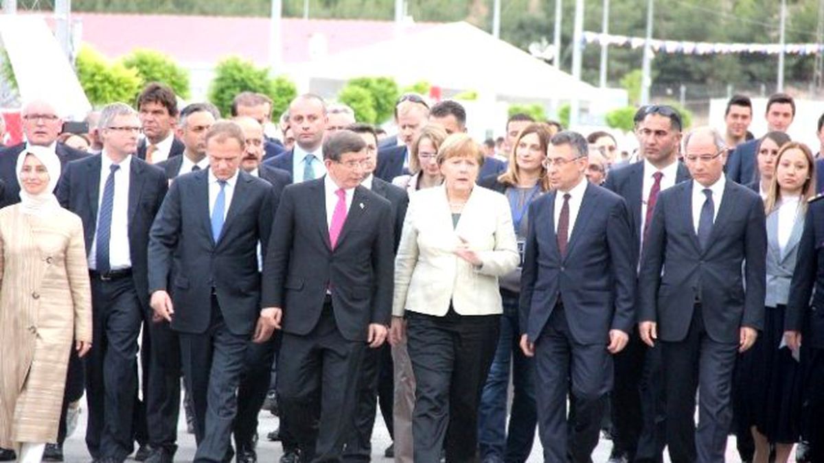 Başbakan Davutoğlu ve Avrupalı Liderler Nizip\'ten Ayrıldı