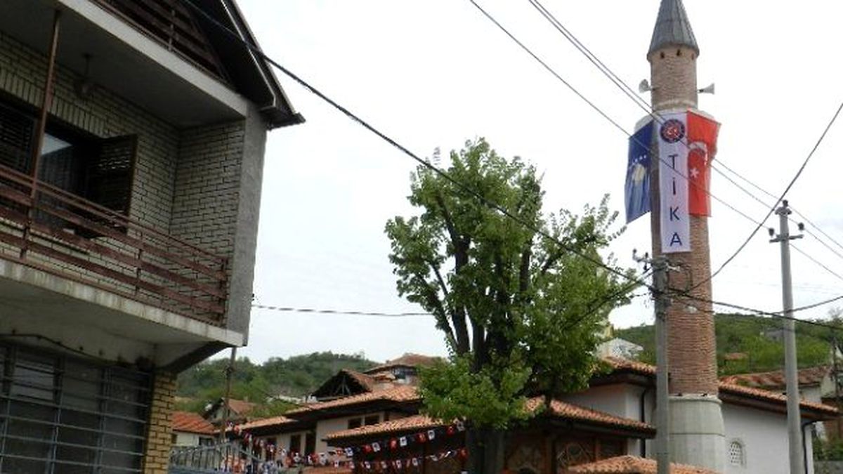Başbakan Yardımcısı Kurtulmuş Kosova\'da Cami Açılışı Yaptı