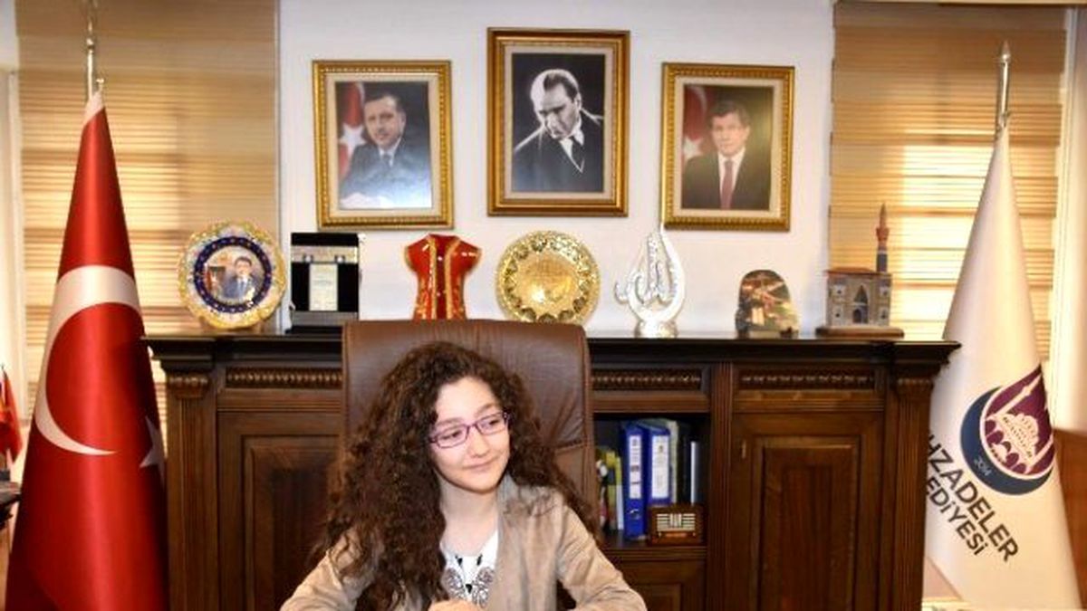 Başkan Çelik Koltuğunu Minik Pırıl\'a Devretti