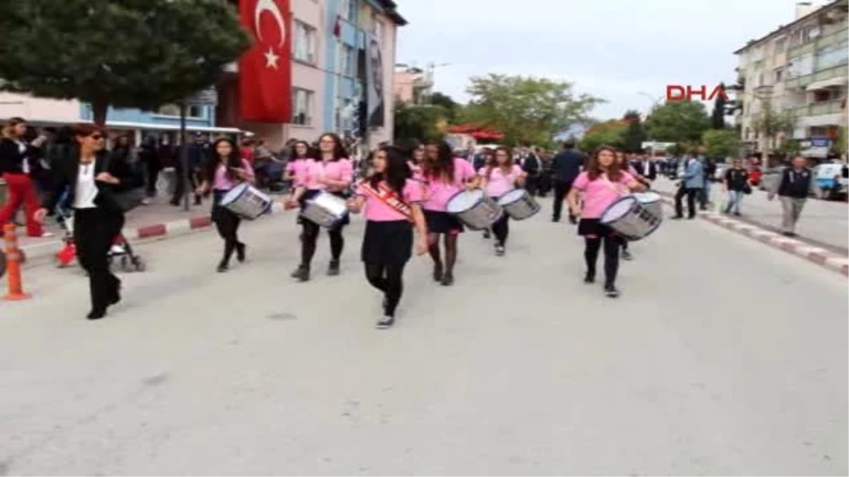 Burdur\'da 23 Nisan Kutlamaları