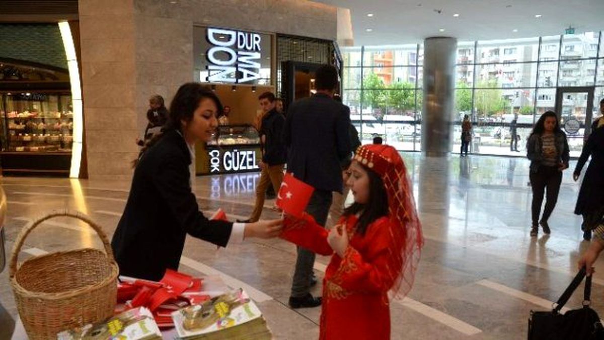 Çocukların Bayramı Park Afyon\'da Kutlandı
