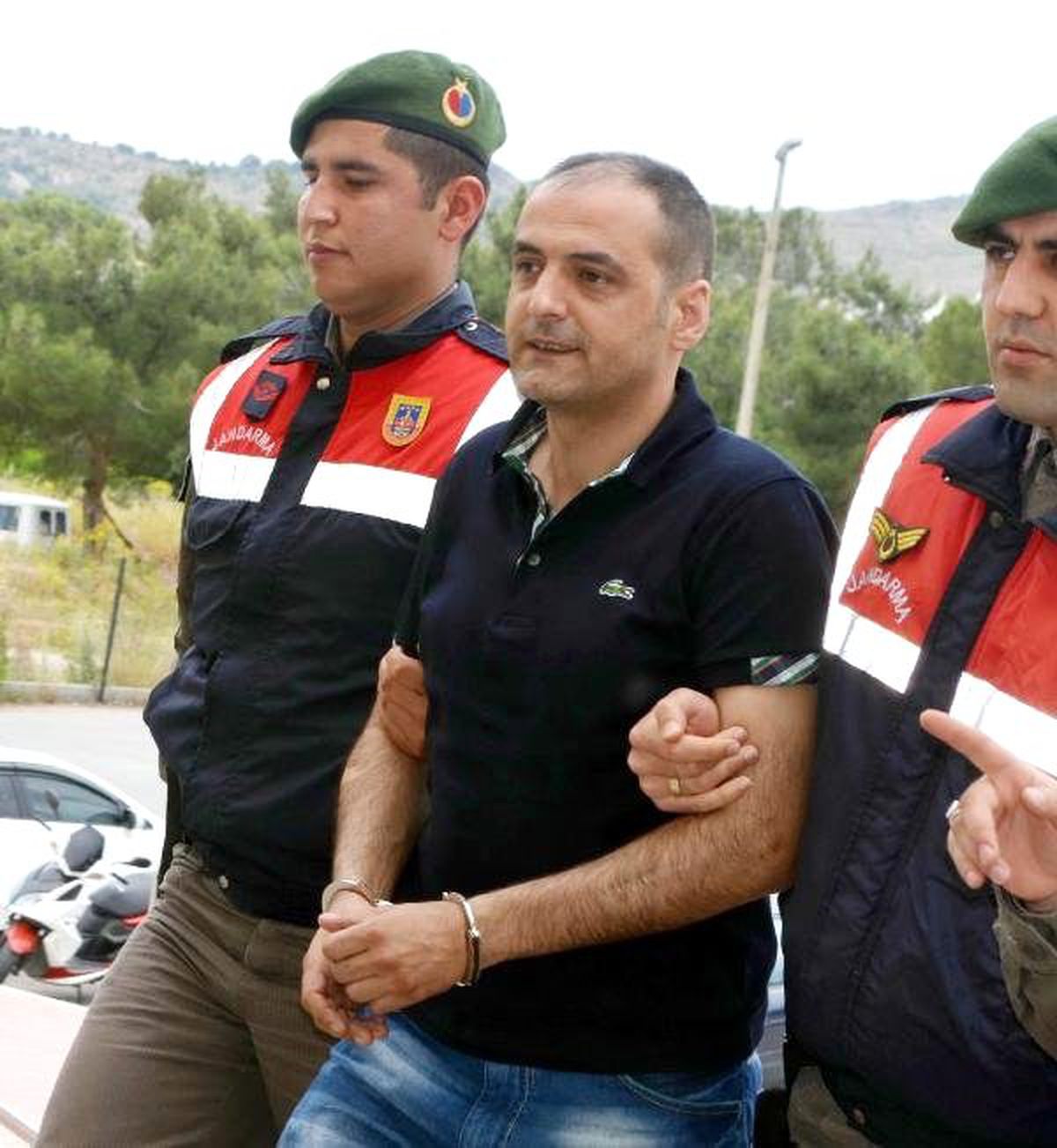 Firari Mahkum Kayıp Çocuklarla Bodrum\'da Yakalandı (2)