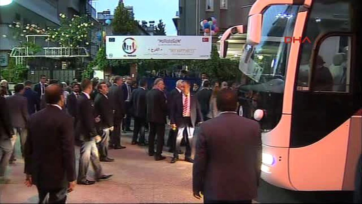 Gaziantep Davutoğlu ve Merkel Gaziantep\'te ... Türkiye - AB Suriyelilere Yardım Programı Açılışı 2