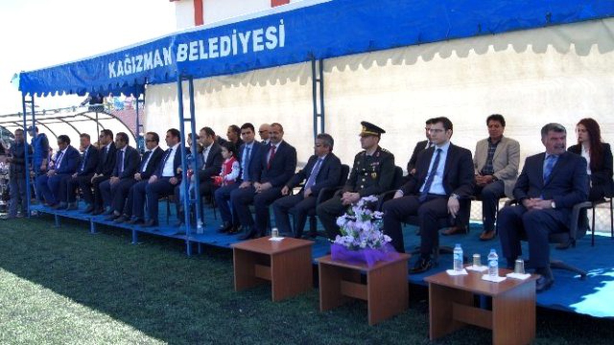 Kağızman\'da 23 Nisan Coşkusu